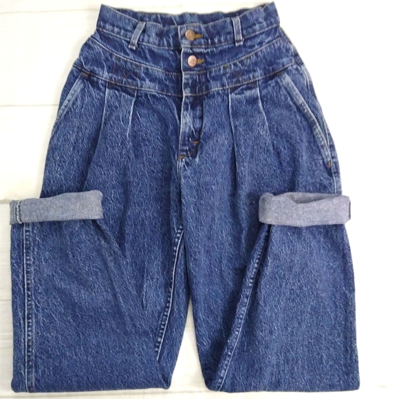 Lee Denim - Vintage Lee High Rise Pleated Paper Back Mom Jeans